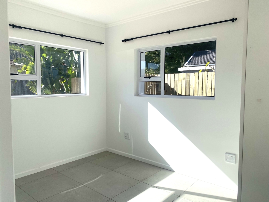 To Let 2 Bedroom Property for Rent in Knysna Central Western Cape